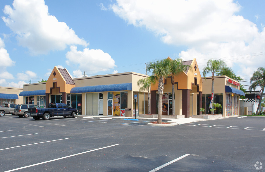 1209-1241 S Military Trl, West Palm Beach, FL for lease - Building Photo - Image 2 of 7