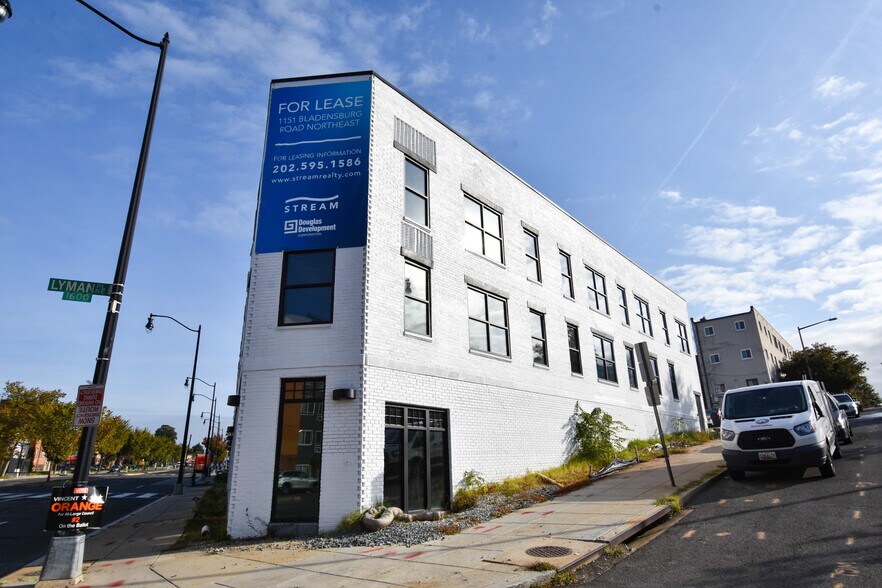 1151 Bladensburg Rd NE, Washington, DC à louer - Photo du bâtiment - Image 2 de 13