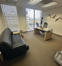 8383 Wilshire Blvd, Beverly Hills, CA for lease Interior Photo- Image 2 of 6