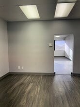 1232 E Broadway Rd, Tempe, AZ à louer Photo intérieure- Image 2 de 8