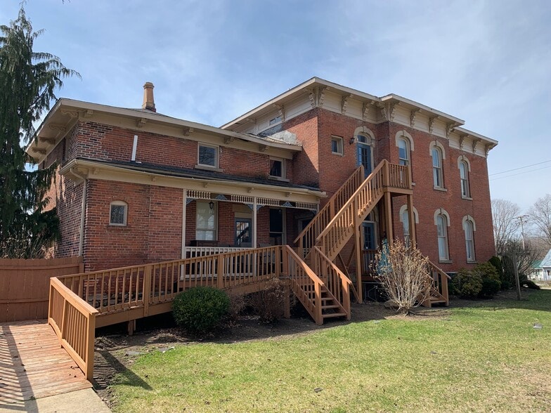 4546 N Ridge Rd E, Geneva, OH for sale - Building Photo - Image 2 of 24