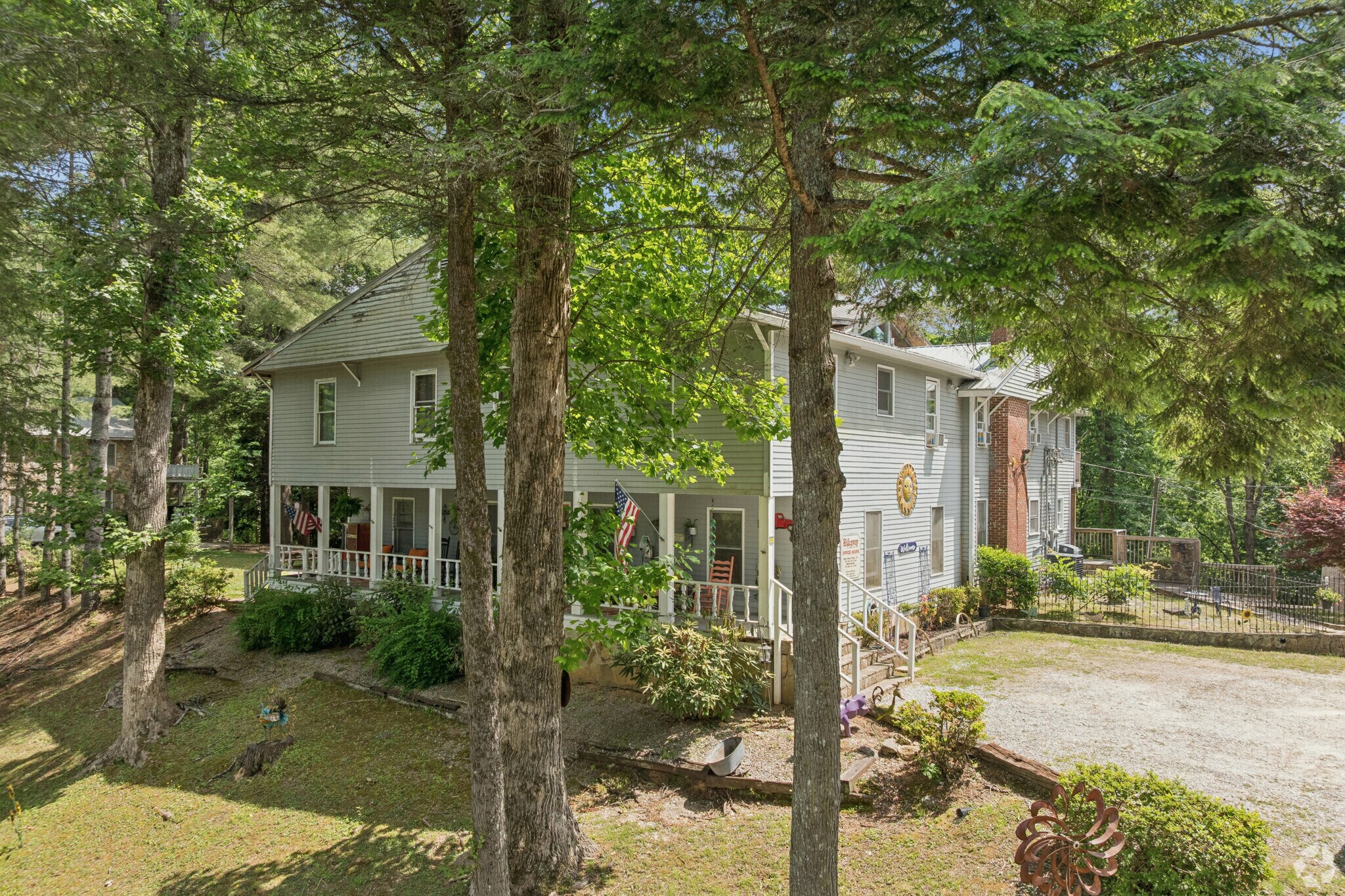 43 Europe Ln, Clayton, GA à vendre Photo du bâtiment- Image 1 de 22