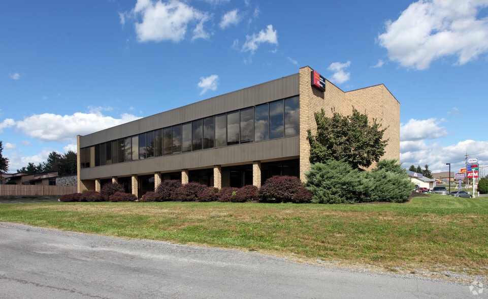 1314 Edwin Miller Blvd, Martinsburg, WV for lease - Building Photo - Image 3 of 16