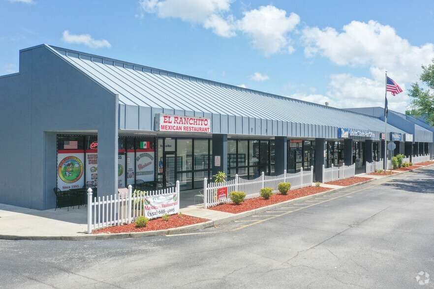 7325-7429 Spring Hill Dr, Spring Hill, FL for lease - Building Photo - Image 3 of 9