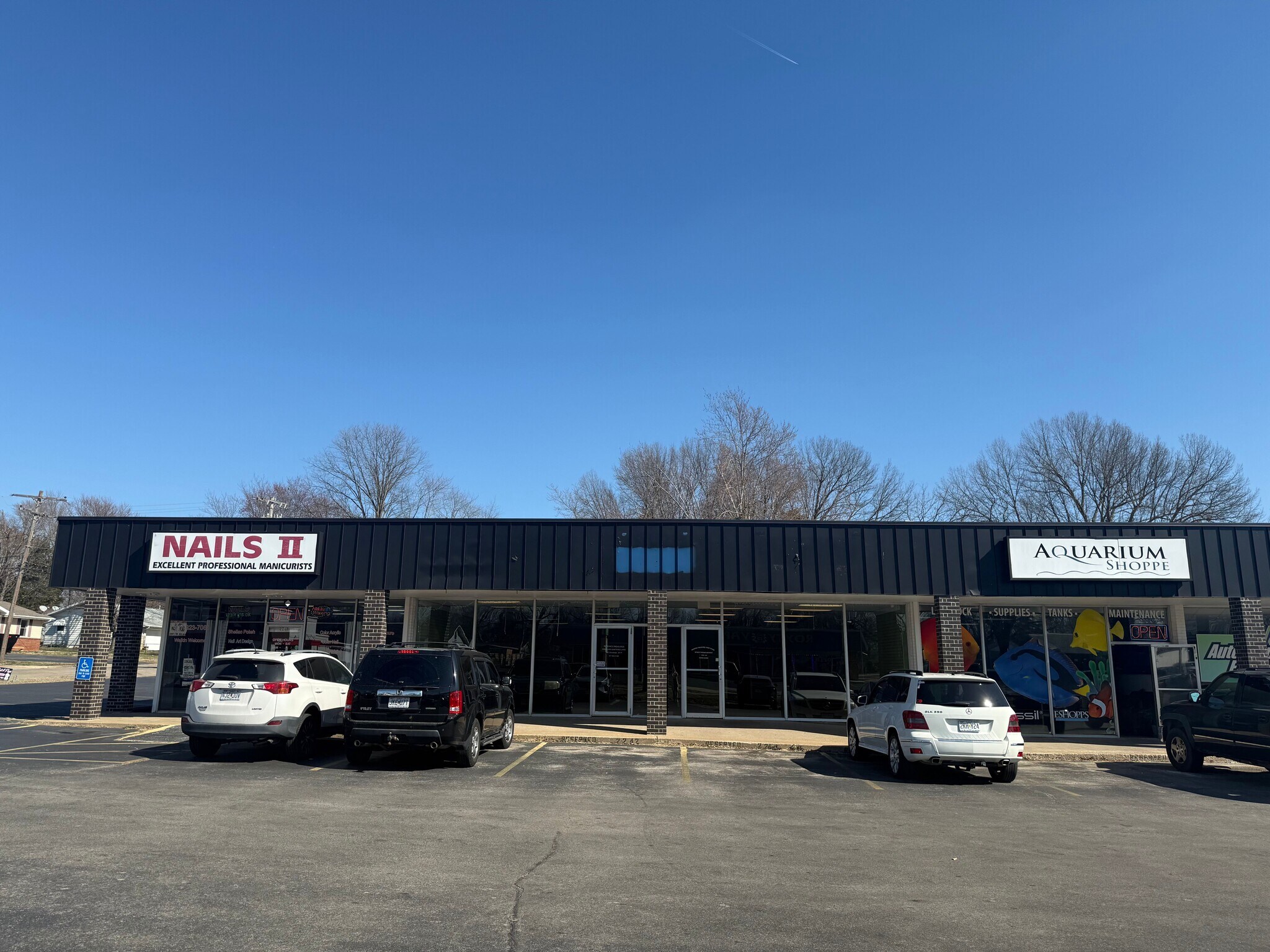 2240-2258 S Campbell Ave, Springfield, MO for lease Primary Photo- Image 1 of 5