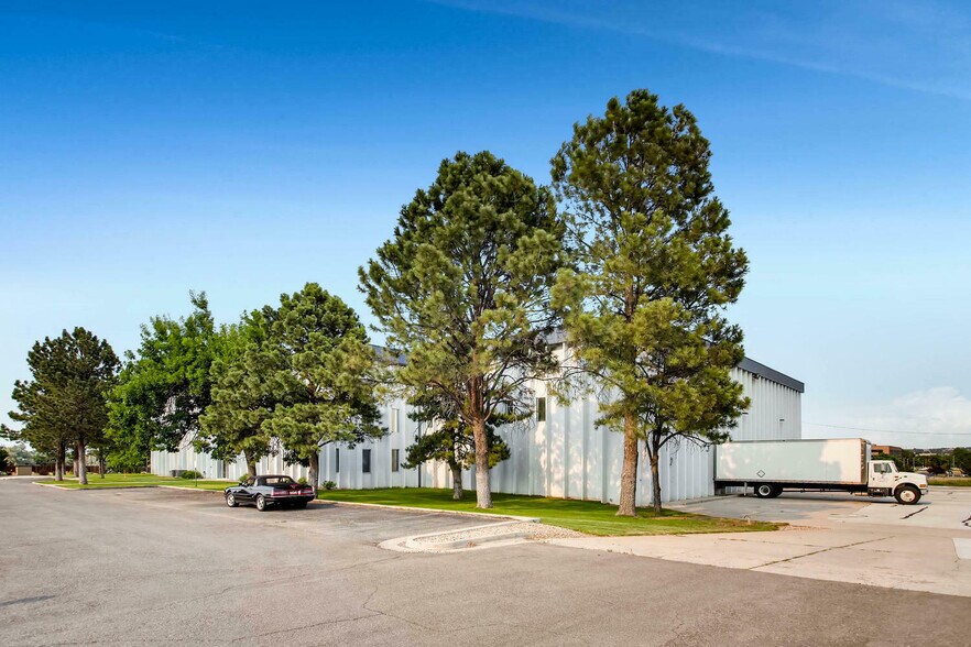 13760 E Arapahoe Rd, Englewood, CO à vendre - Photo du bâtiment - Image 3 de 17