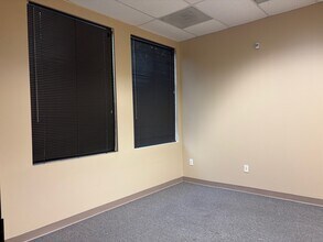 6302 W Broadway St, Pearland, TX for lease Building Photo- Image 2 of 6