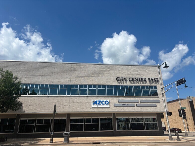 122 E College Ave, Appleton, WI à vendre - Photo du bâtiment - Image 3 de 91