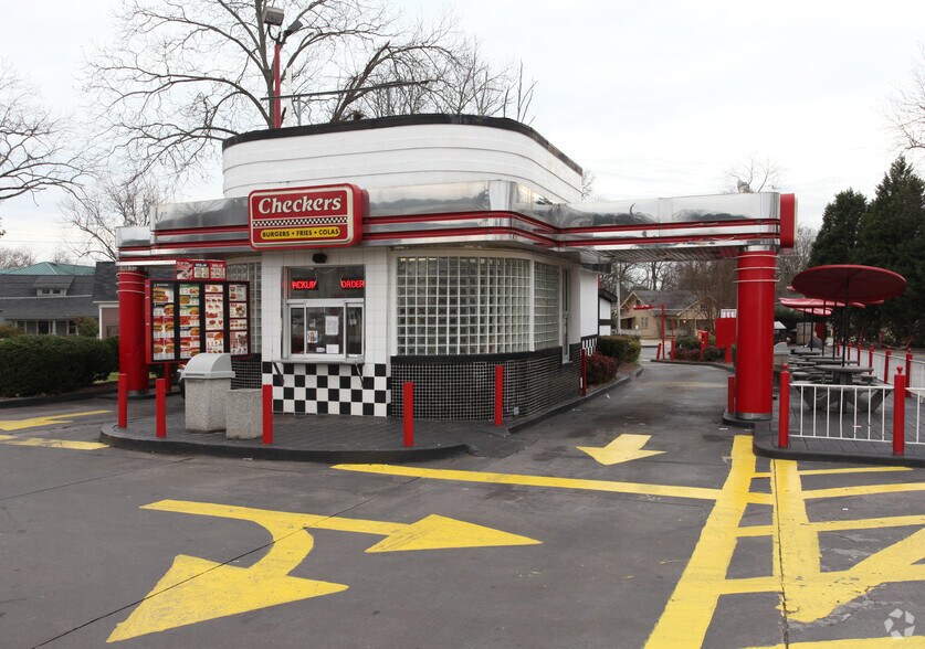 943 Jesse Jewell Pky, Gainesville, GA à louer - Photo principale - Image 2 de 4