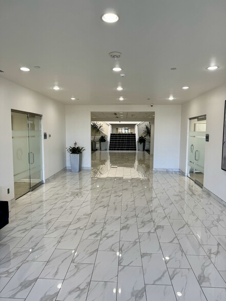 4441 W Airport Fwy, Irving, TX for lease - Interior Photo - Image 2 of 8