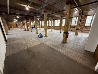 Plus de détails pour 30 Clark St, East Hartford, CT - Local d'activités à louer