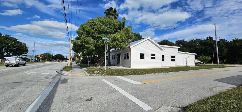 91625 Overseas hwy, Tavernier, FL for lease - Building Photo - Image 2 of 20