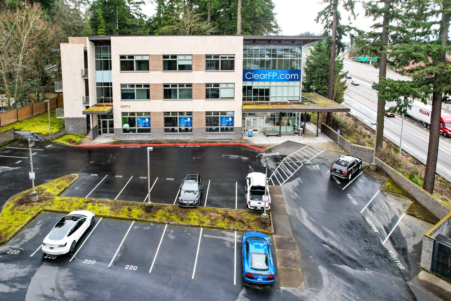 15573 SW Bangy Rd, Lake Oswego, OR for lease Building Photo- Image 1 of 5