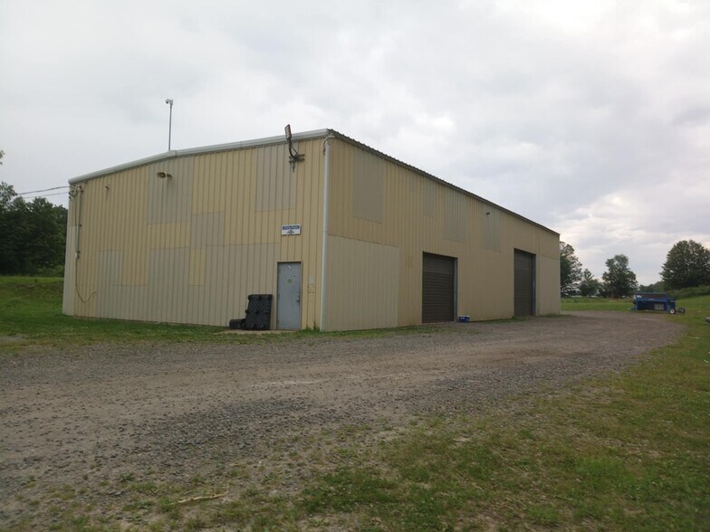 224 Michael Ln, New Berlin, NY à vendre - Photo du bâtiment - Image 1 de 101