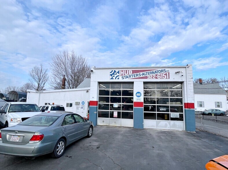 172 Broadway, Malden, MA for sale - Primary Photo - Image 1 of 1