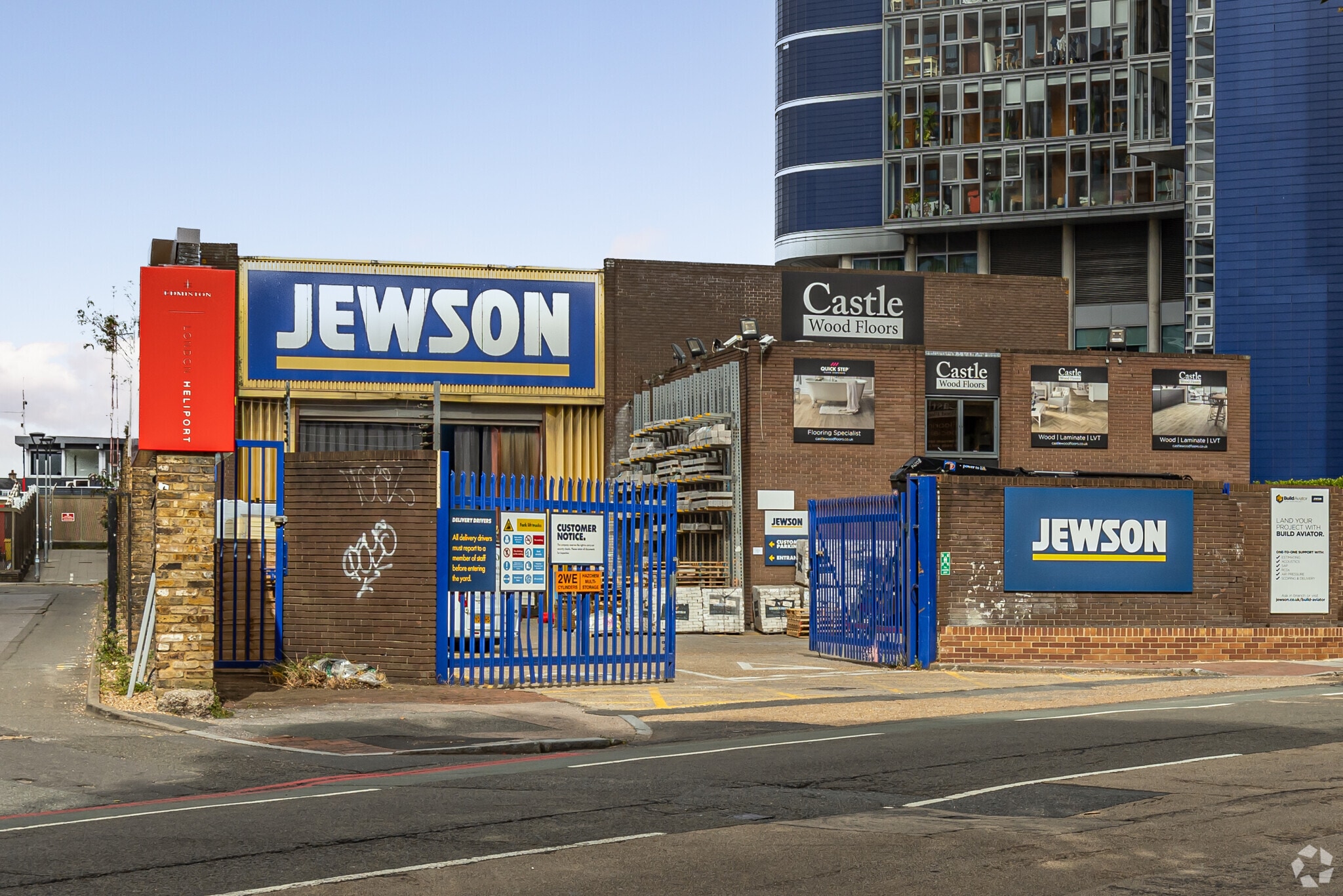 36 Lombard Rd, London for lease Primary Photo- Image 1 of 2