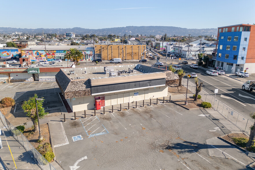 324 23rd Ave, Oakland, CA for sale - Building Photo - Image 2 of 35