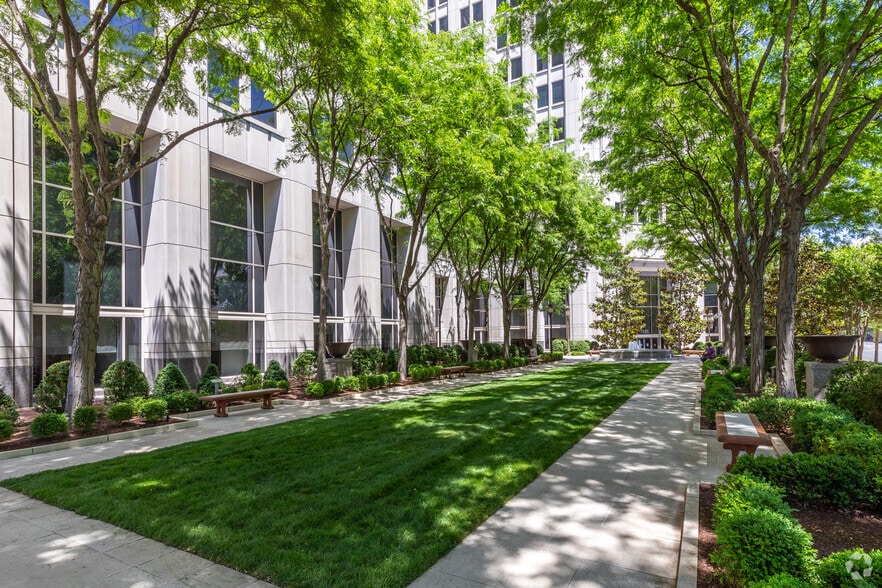 7501 Wisconsin Ave, Bethesda, MD for lease - Building Photo - Image 3 of 7