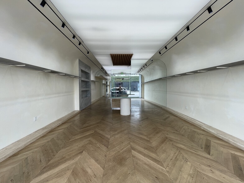 8412-8414 Melrose Ave, Los Angeles, CA for lease - Building Photo - Image 3 of 7