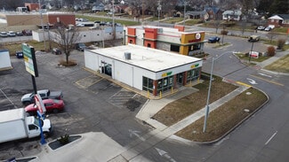 Plus de détails pour 338 Grand Ave, West Des Moines, IA - Commerce de détail à louer