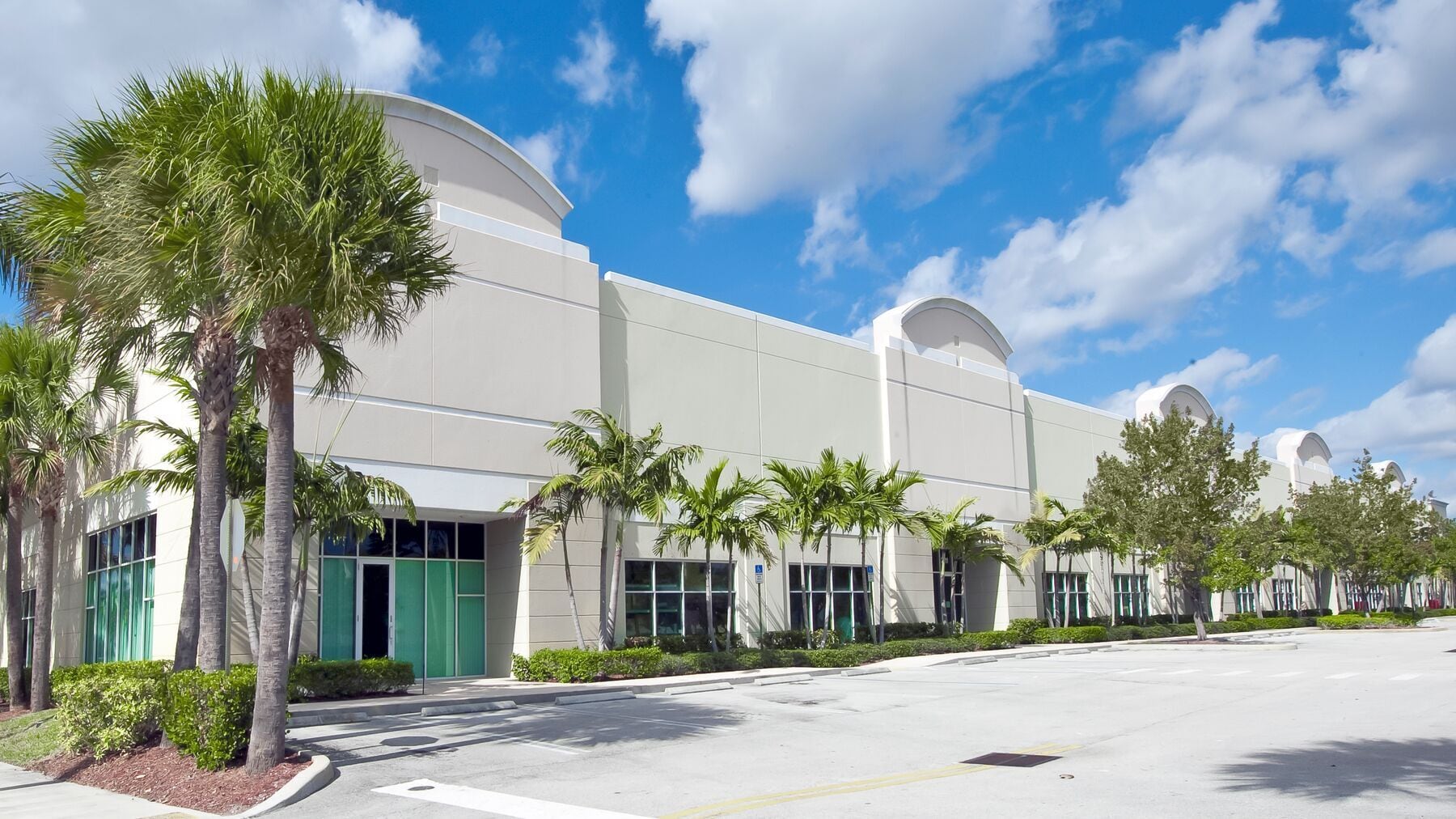 2100 SW 2nd St, Pompano Beach, FL for lease Primary Photo- Image 1 of 4