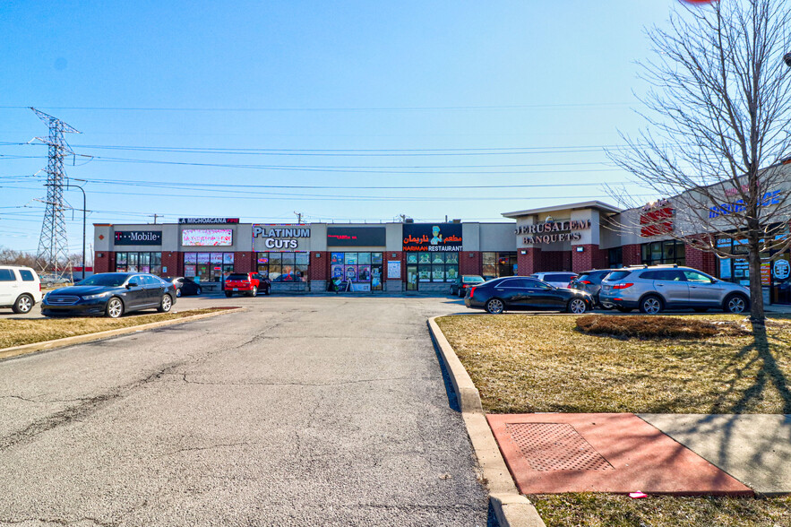 8302-8322 S Harlem Ave, Bridgeview, IL à vendre - Photo du bâtiment - Image 1 de 1