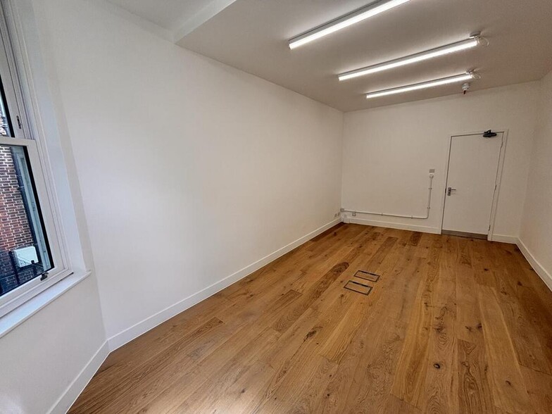 30 Vyner St, London for lease - Building Photo - Image 3 of 6
