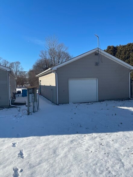 10137 W HWY 30, Wanatah, IN for sale - Building Photo - Image 3 of 25