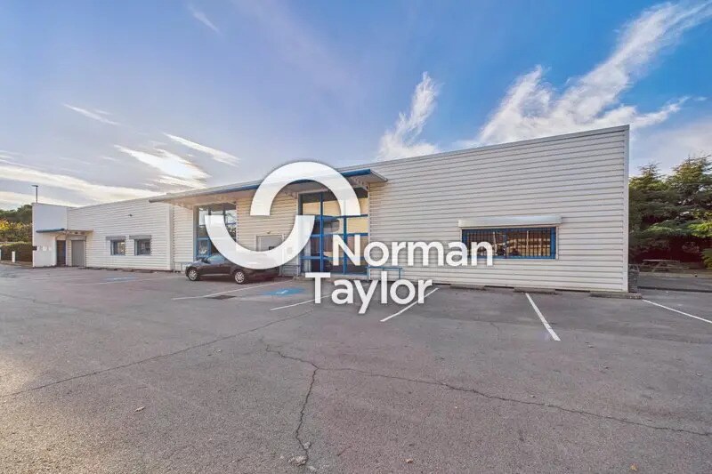 Office in Montpellier for sale - Building Photo - Image 1 of 12