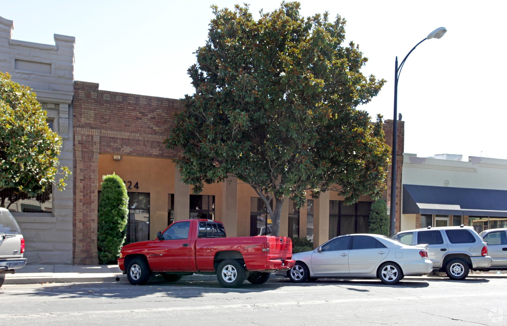 724 10th St, Modesto, CA for lease Primary Photo- Image 1 of 4
