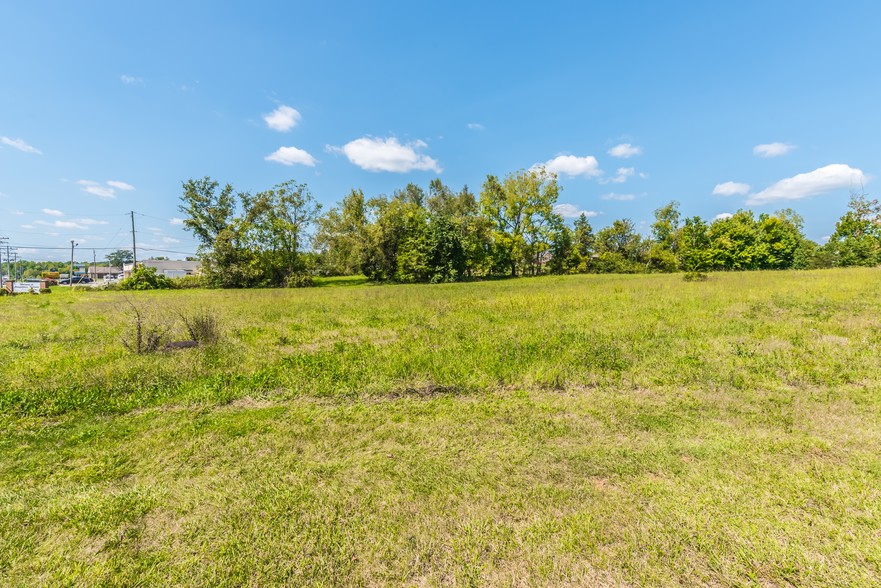 Copperfield Dr, Georgetown, IN for sale - Building Photo - Image 1 of 4