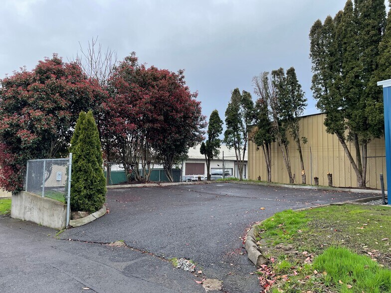 1703 E 4th St, Vancouver, WA à louer - Photo du bâtiment - Image 3 de 5