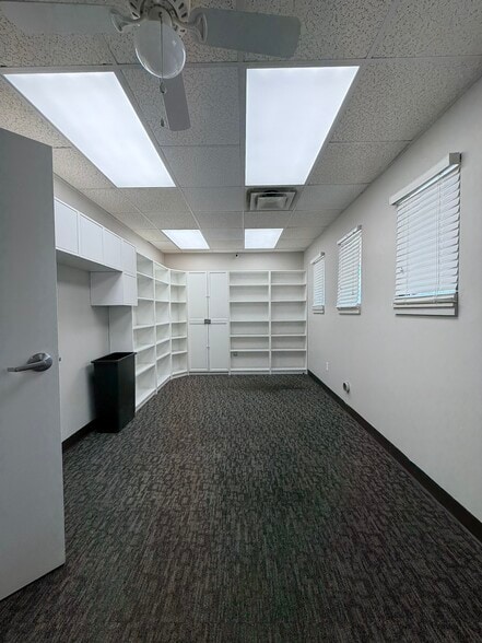 1140 Independence Ave, Marion, OH for lease - Interior Photo - Image 3 of 19