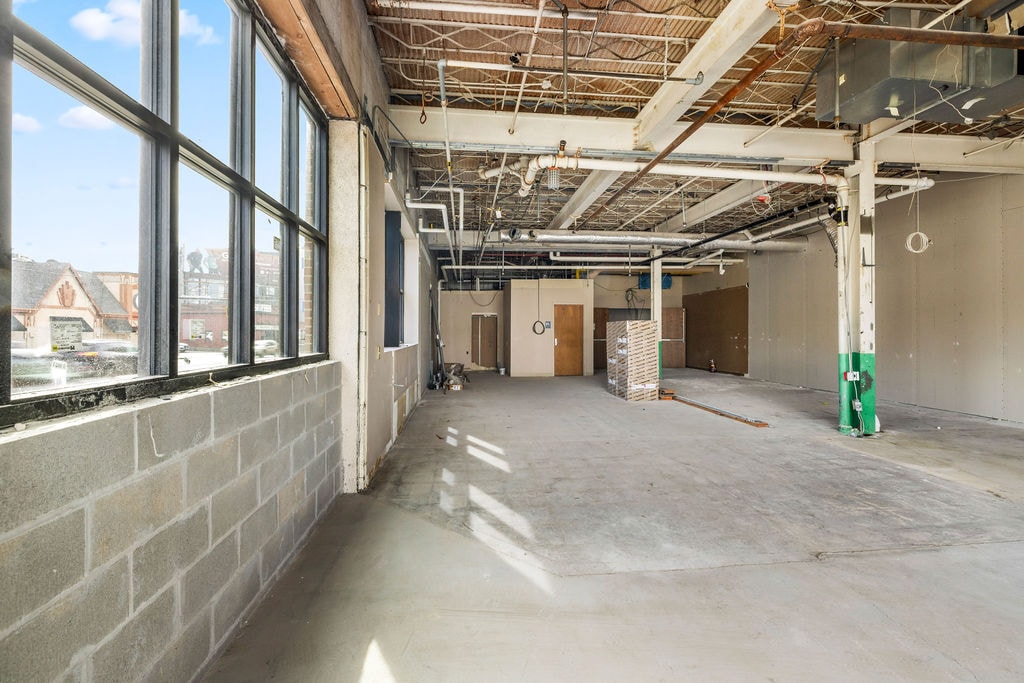 1936 S Lyndale Ave, Minneapolis, MN for lease Interior Photo- Image 1 of 4