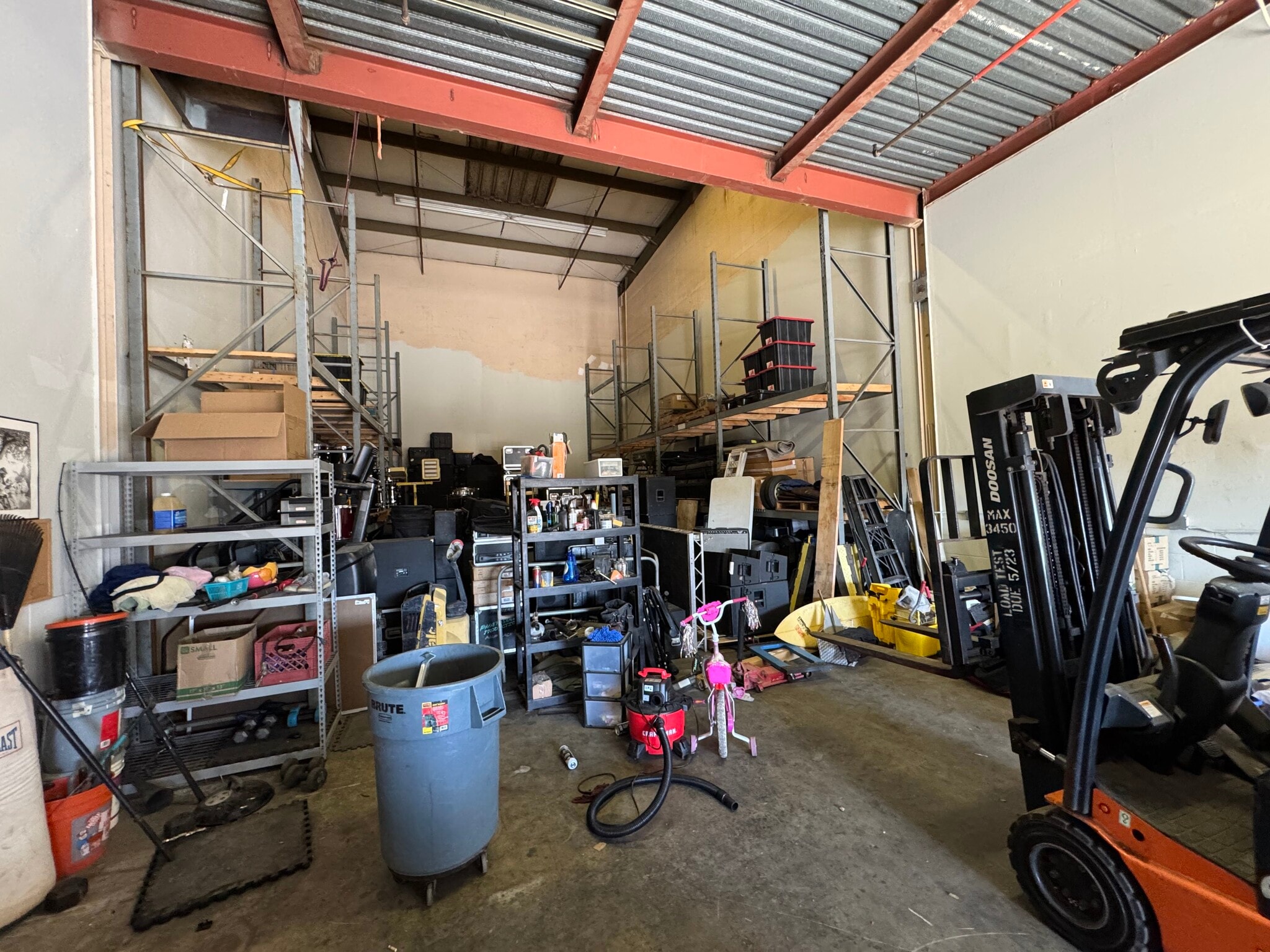 2290 Alahao Pl, Honolulu, HI for lease Interior Photo- Image 1 of 2