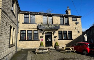 Plus de détails pour 11 Neale Rd, Huddersfield - Vente au détail à vendre