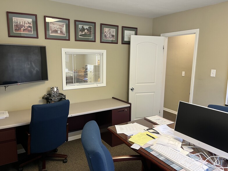 4715 Lincolnway East, Mishawaka, IN for sale - Building Photo - Image 2 of 28