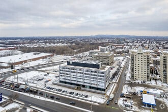 1200 Boul Saint-Martin O, Laval, QC - Aérien  Vue de la carte