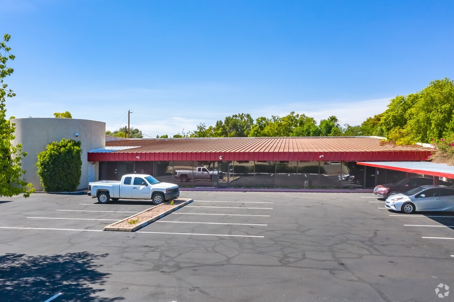 2701 E Osborn Rd, Phoenix, AZ for lease - Building Photo - Image 1 of 10