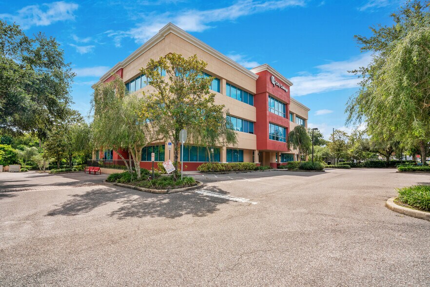 177 Montgomery Rd, Altamonte Springs, FL à vendre - Photo du bâtiment - Image 2 de 43