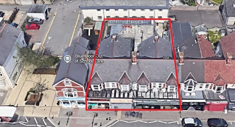 132, 134, 136 and 138 Whitchurch Road portefeuille de 2 propriétés à vendre sur LoopNet.ca - Aérien - Image 2 de 4