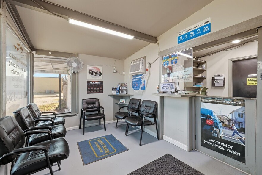 103 W Franklin St, Alvord, TX à vendre - Photo du bâtiment - Image 2 de 30