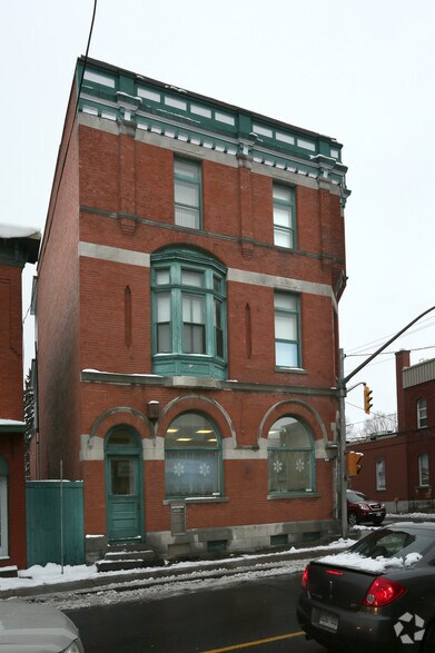 32 Main St N, North Glengarry, ON à louer - Photo du bâtiment - Image 2 de 3