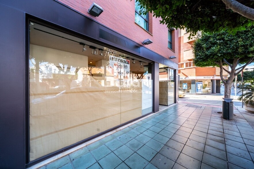 Retail in El Ejido, Almería for lease - Building Photo - Image 3 of 38