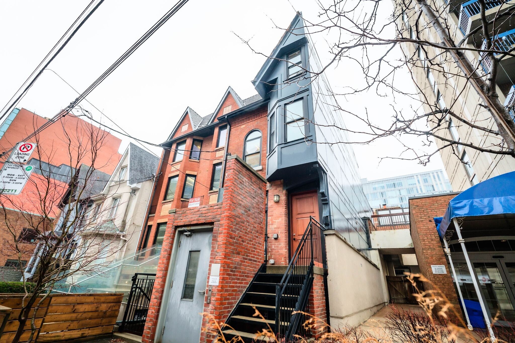 54 1/2 Saint Patrick St, Toronto, ON for lease Primary Photo- Image 1 of 4