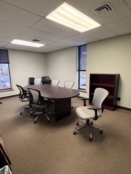 2441 Production Dr, Indianapolis, IN for lease - Building Photo - Image 3 of 7