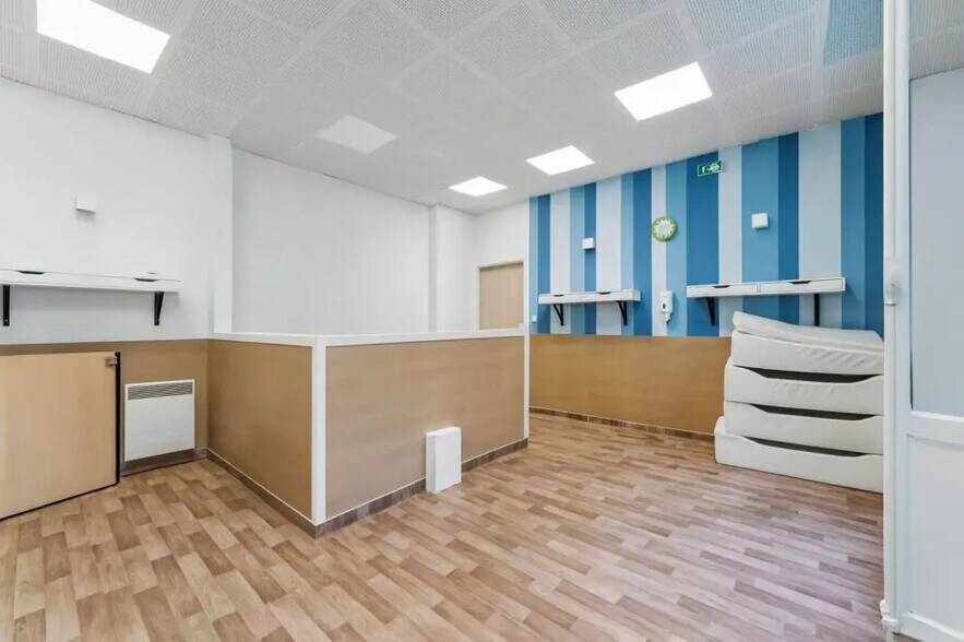 71 Avenue Victor Hugo, Paris for lease - Building Photo - Image 3 of 16