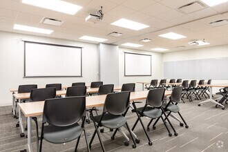 3333 Warrenville Rd, Lisle, IL for lease Interior Photo- Image 2 of 8