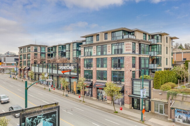 More details for 18 W Broadway, Vancouver, BC - Retail for Lease