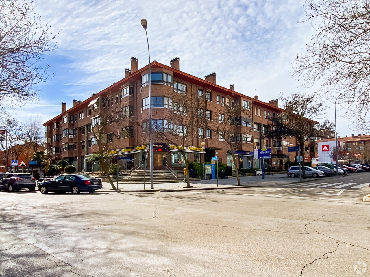 Avenida de Viñuelas, 52, Tres Cantos, Madrid à louer Photo du bâtiment- Image 1 de 3